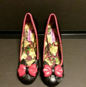 Betseyville  Leather  Bow Rockabilly Pumps